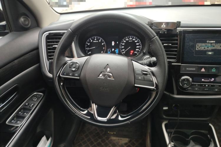 Used Mitsubishi Outlander 2020 2.0L Two-Wheel Drive Enjoyment Version 5 Seats
