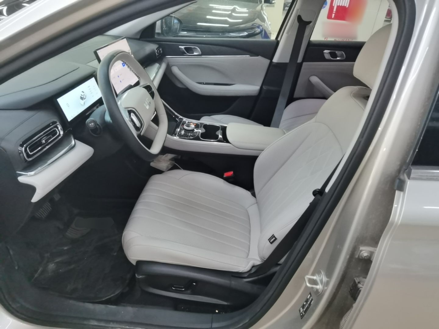 Geely Galaxy Stellar 6 2026 Model 125km Exploration+ Edition — снимка 17