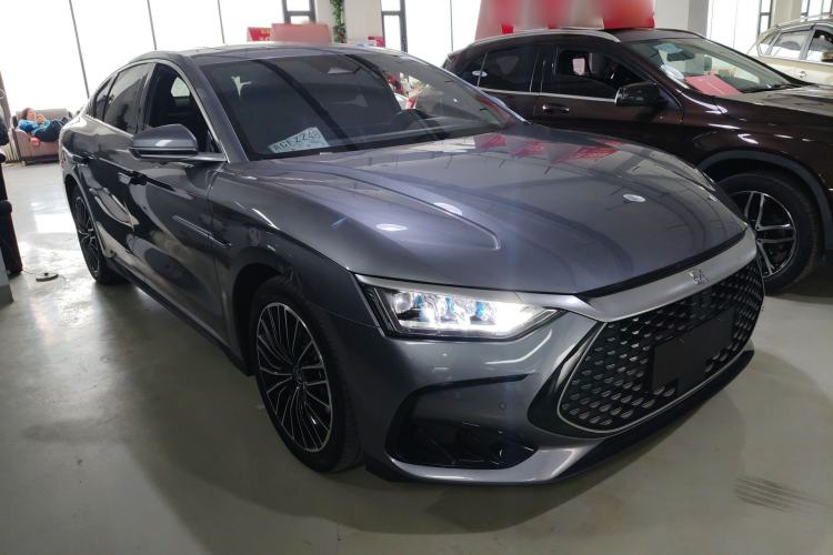 Used BYD Han 2022 DM-i 121KM Prestige Model
