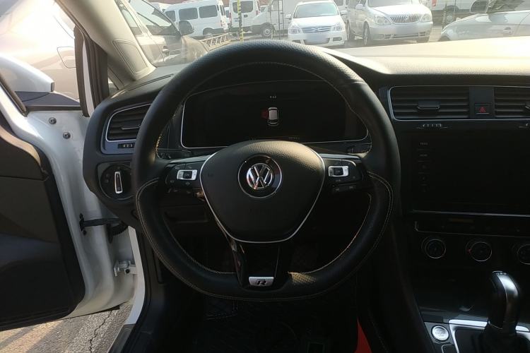 Used Volkswagen Golf 2020 Zhiai Edition 280TSI DSG Luxury Model