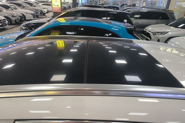 Used Mercedes-Benz GLC 2018 Facelift GLC 260 4MATIC Luxury Edition
