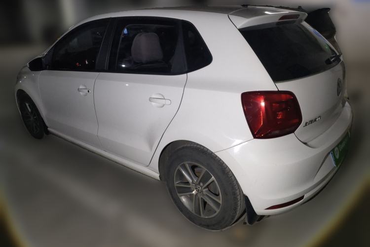 Used Volkswagen Polo 2016 1.4L Manual Fashion Model
