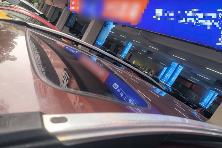 Used Honda CR-V 2015 2.4L two-wheel drive luxury version Roof