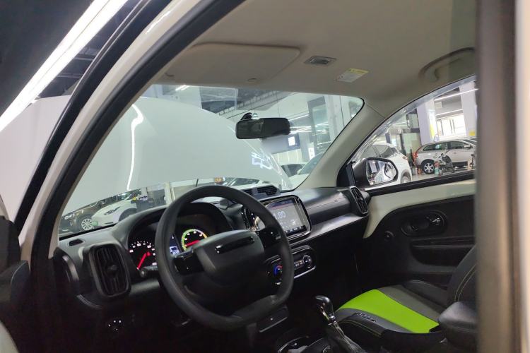 Used Roewe Clever 2021 302 km New Four-Seater Super-Efficient Version Headliner