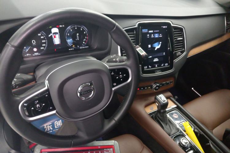 Used Volvo XC90 2019 T6 Zhiyi Edition 7-Seater China V Emission Standard
