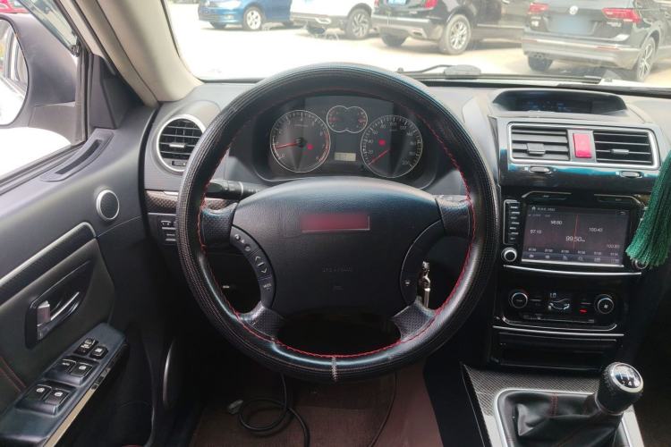 Used Haval H5 Classic 2015 2.0L Manual Two-Wheel Drive Entry-Level Trim Steering Wheel