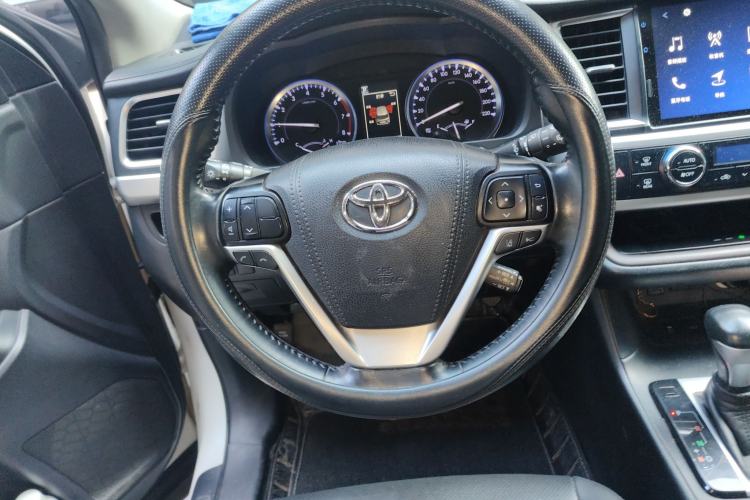 Used Toyota Highlander 2018 2.0T Four-Wheel Drive Prestige Version 7 Seats China VI Standard