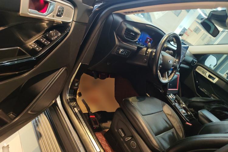 Used Ford Explorer 2020 EcoBoost 285 4x4 Titanium Edition 6 Seats