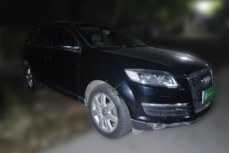 Used Audi Q7 2006 3.6 FSI quattro Base Model Front Right 45 Deg