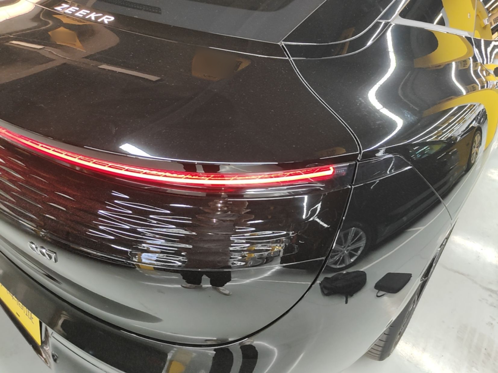 Zeekr 007 2025 Long-Range All-Wheel-Drive Intelligent Driving Version 100 kWh — снимка 9