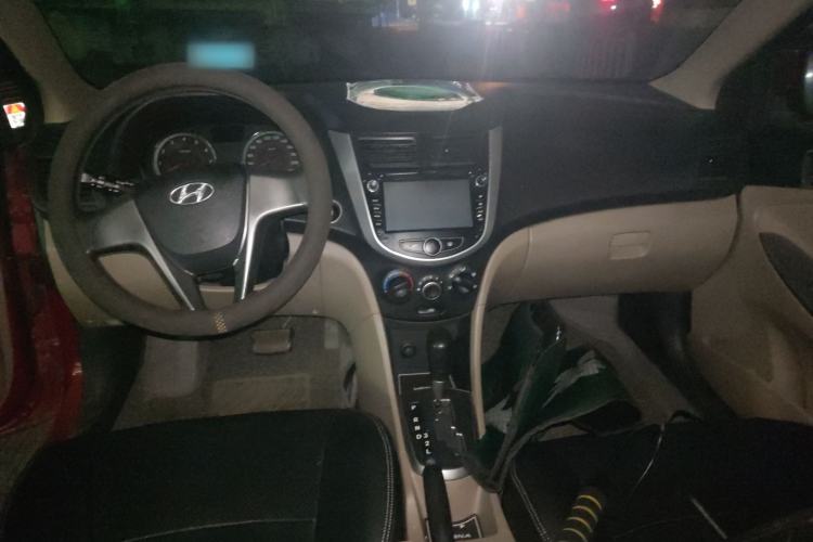 Used Hyundai Verna (older generation) 2014 1.4L Automatic Leading-Edge GLX