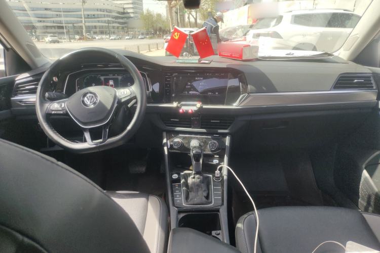 Used Volkswagen Sagitar 2022 280TSI DSG Excellence Edition Center Console