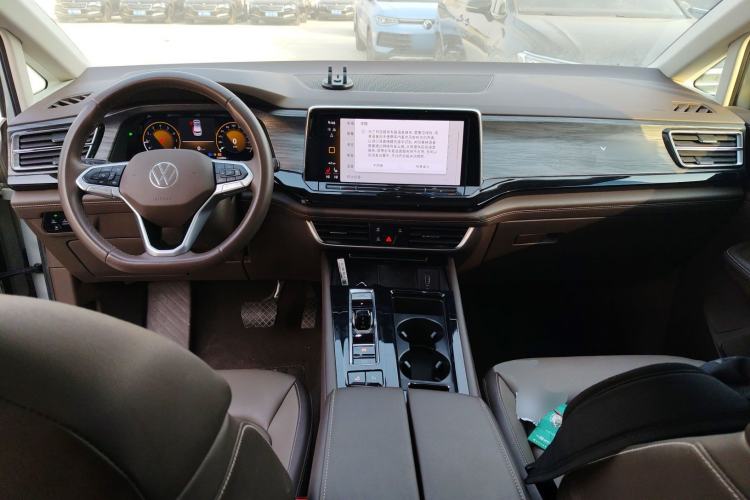 Used Volkswagen Viloran 2024 330TSI Luxury Edition