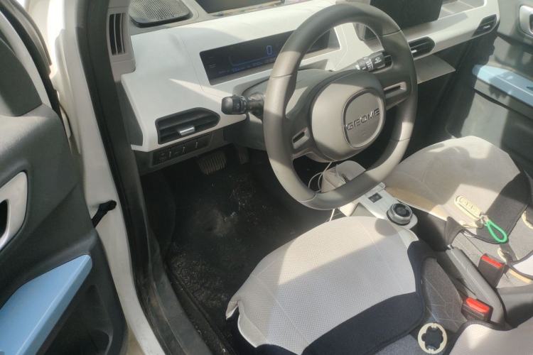 Used Geely Galaxy Panda 2023 Panda Mini 120km Super Cute Bear
