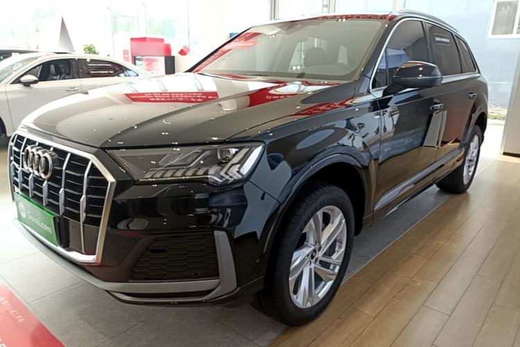 Used Audi Q7 2023 45 TFSI quattro S line Sport model