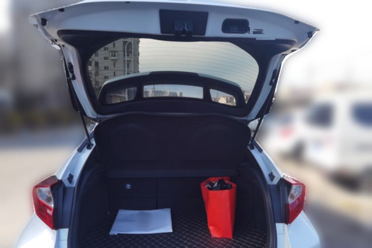 Used Toyota IZOA 2023 2.0L 20th Anniversary Platinum Edition
