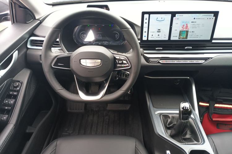 Used Geely Auto Emgrand 2025 4th Generation 1.5L Manual – Dragon Edition
