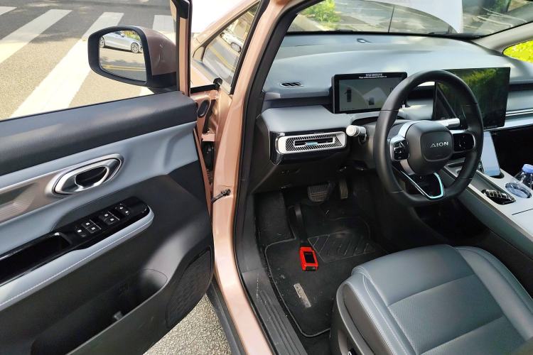 Used AION Y 2023 Plus 510 Smart Edition