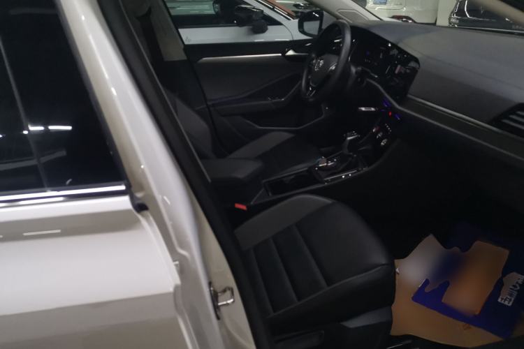 Used Volkswagen Sagitar 2022 280TSI DSG Flyover Edition Right Front Seat