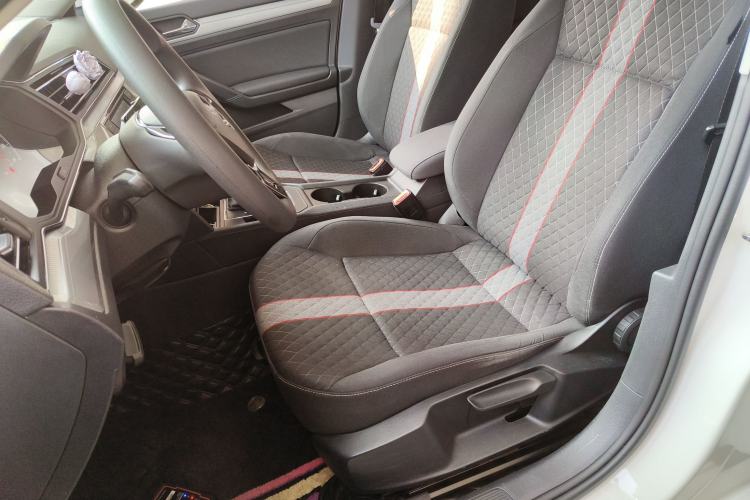 Used Volkswagen Lamando 2019 230TSI DSG Fashion Edition China VI
