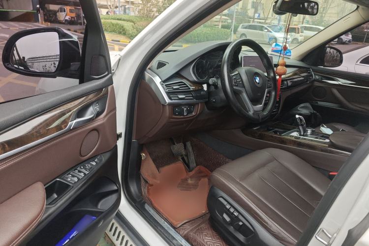 Used BMW X5 2017 xDrive28i
