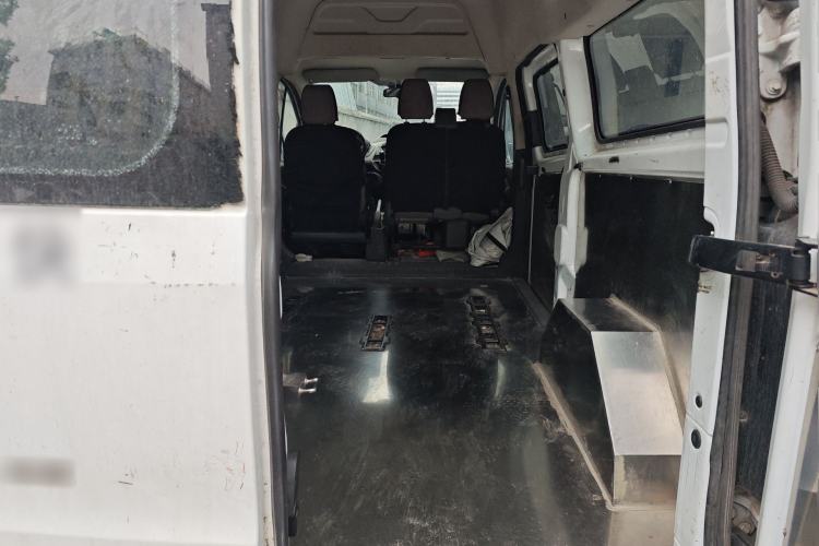 Used Ford Transit 2019 2.0T Diesel Multi-Purpose Commercial Vehicle Mid-Drive Mid-Roof 6-Seater China VI Standard
