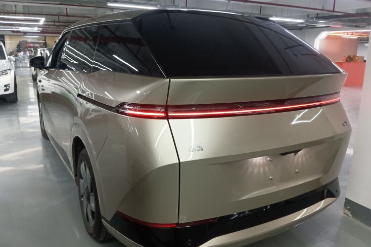 Used XPeng X9 2024 702 Ultra-Long Range Pro
