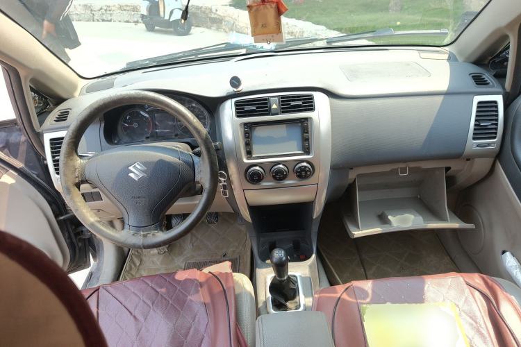 Used Suzuki Liana 2012 Sedan 1.4 VVT Manual Luxury Model
