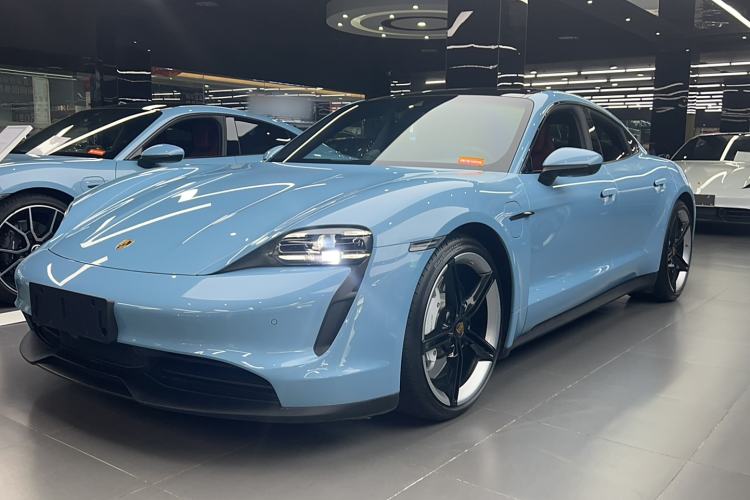 Used Porsche Taycan 2022-Year Updated Taycan