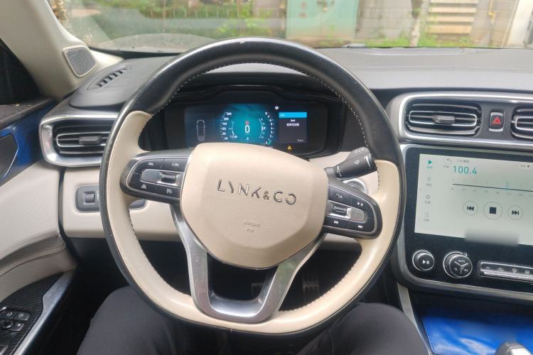 Used Lynk & Co 01 2017 2.0T Two-Wheel Drive Zhaopu Version
