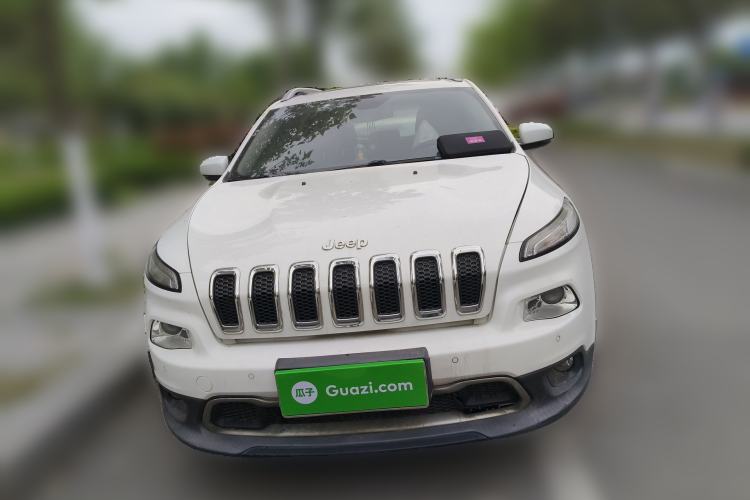 Used Jeep Cherokee 2016 2.0L Superior Edition