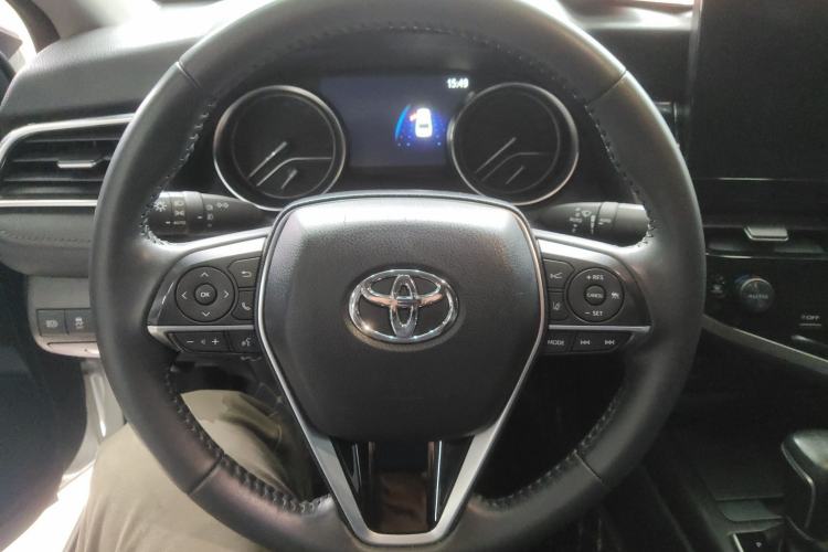 Used Toyota Camry 2021 2.0G Luxury Edition Steering Wheel
