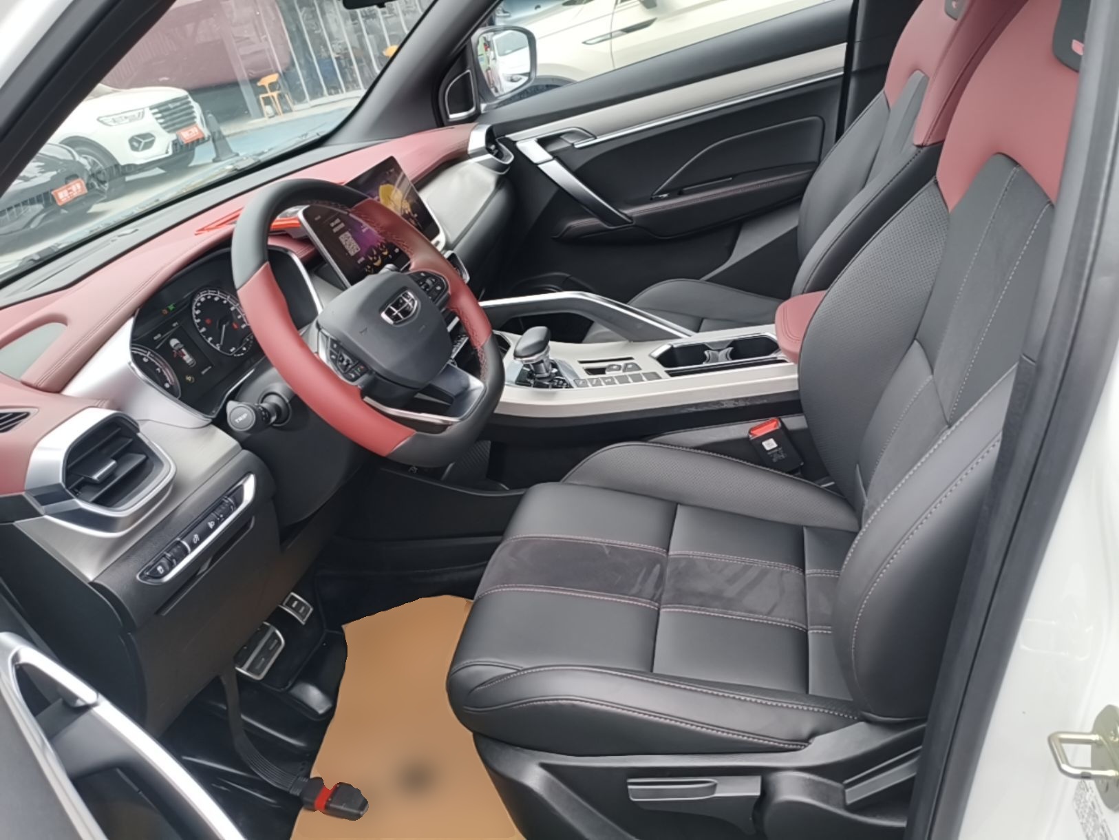 Geely Auto Coolray 2021 1.5TD DCT Starry Edition — снимка 17