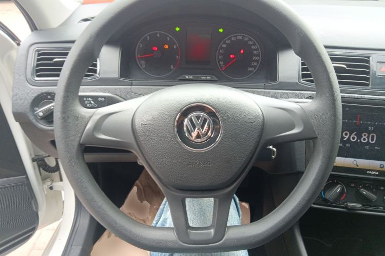 Used Volkswagen Santana 2018 1.5L Manual Fashion Edition Steering Wheel