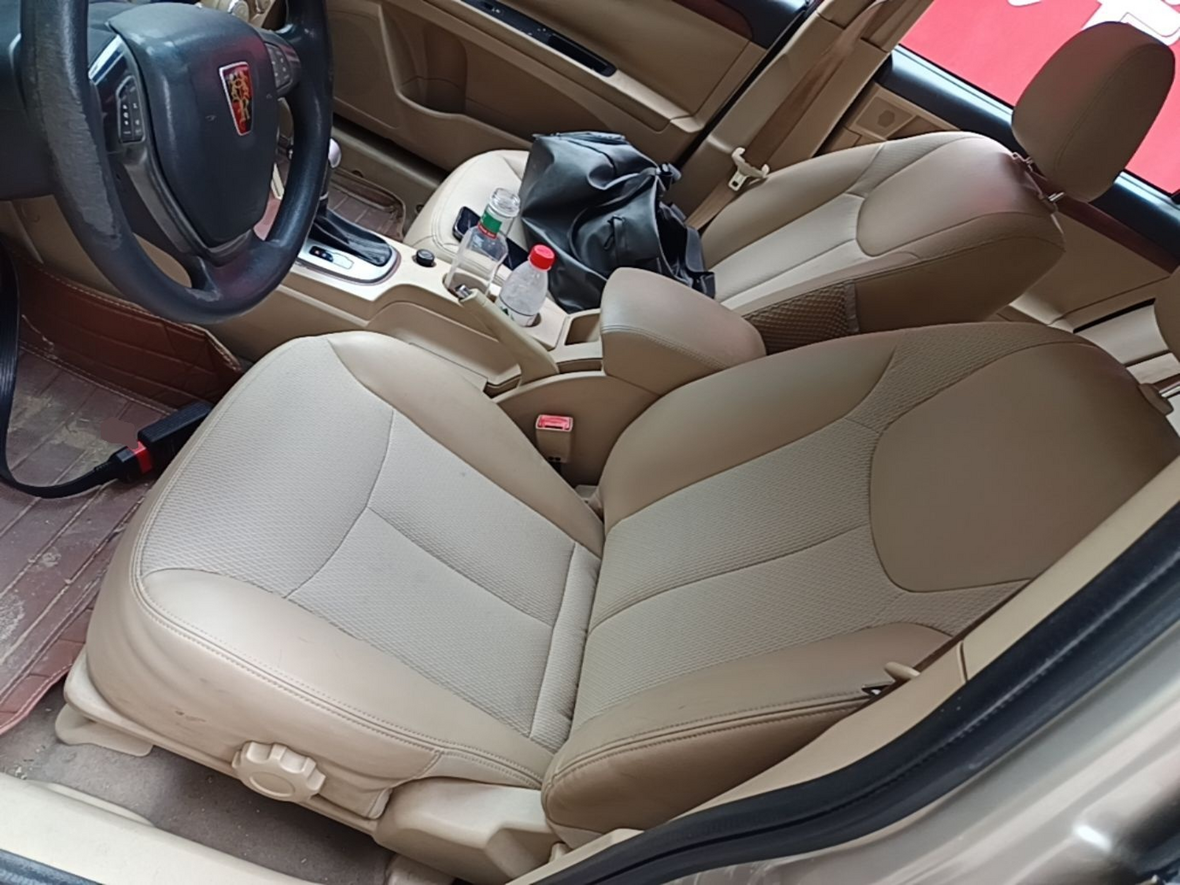 Interior delantero