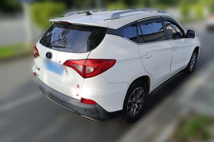 Used BYD Song 2017 Gaishi Upgrade Edition 1.5TI Manual Elite Model
