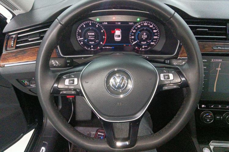 Used Volkswagen Magotan 2018 380TSI DSG Prestige Model Steering Wheel