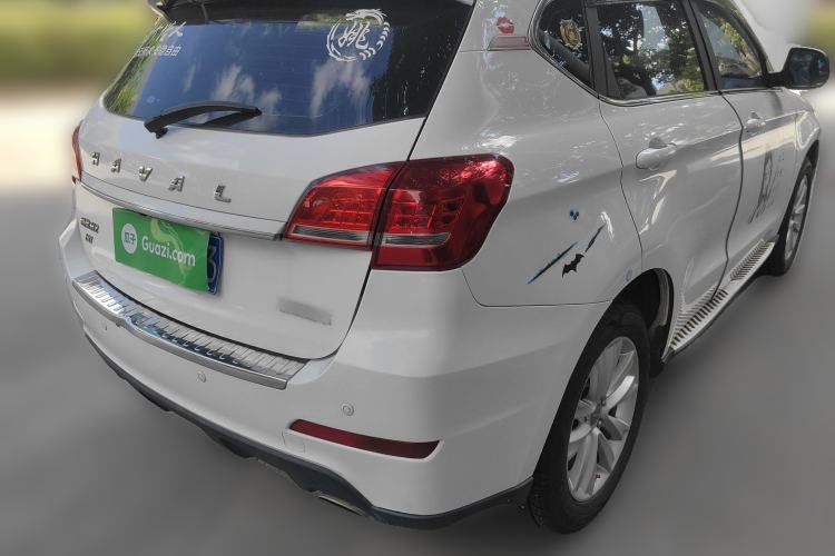Used Haval H2 2016 Red Label 1.5T Manual Two-Wheel Drive Elite Model
