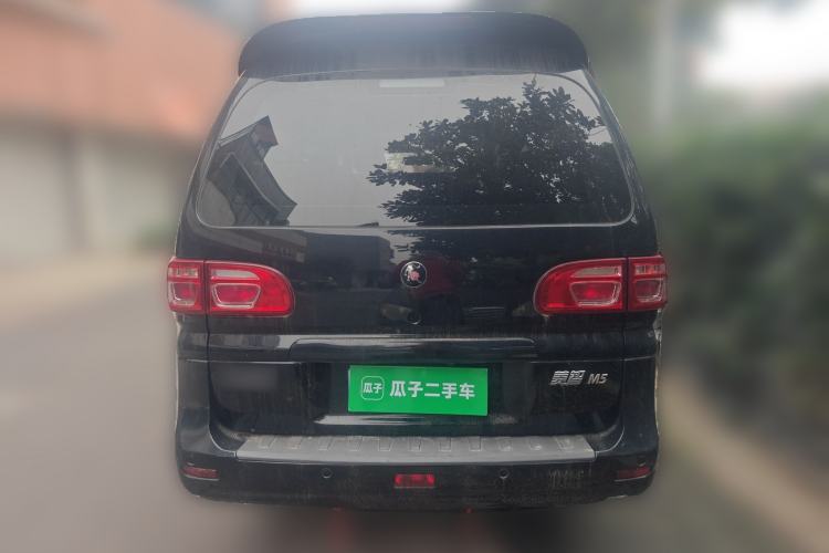 Used FORTHING Lingzhi 2022 Striving Version M5L 1.6L Base Model 7 Seats
