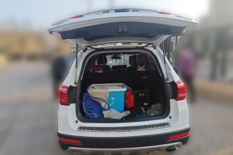 Used Haval H6 2015 Sport Edition 1.5T Automatic Two-Wheel Drive Luxury Model Trunk