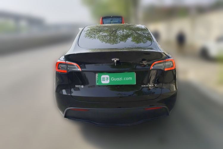 Used Tesla Model Y 2023 Rear-Wheel-Drive Version
