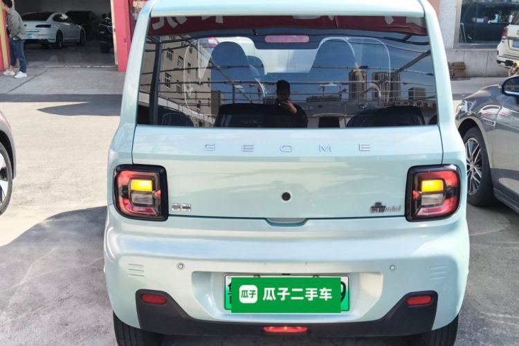 Used Geely Galaxy Panda 2023 Panda Mini 200km Endurance Bear Rear