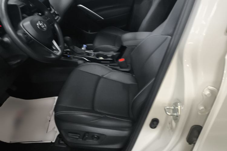 Used Toyota FRONTLANDER 2024 2.0L Smart Electric Hybrid Dual-Engine Luxury Edition Left Front Seat