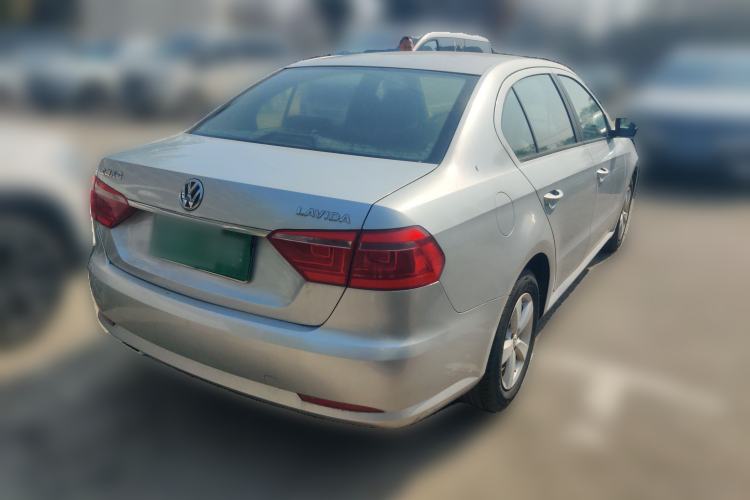 Used Volkswagen Lavida 2013 Revised Classic 1.6L Automatic Fashion Edition