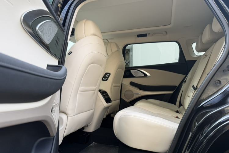 Used EXEED Lingyun 2024 400T Four-Wheel Drive Star Prestige Edition Interior 3