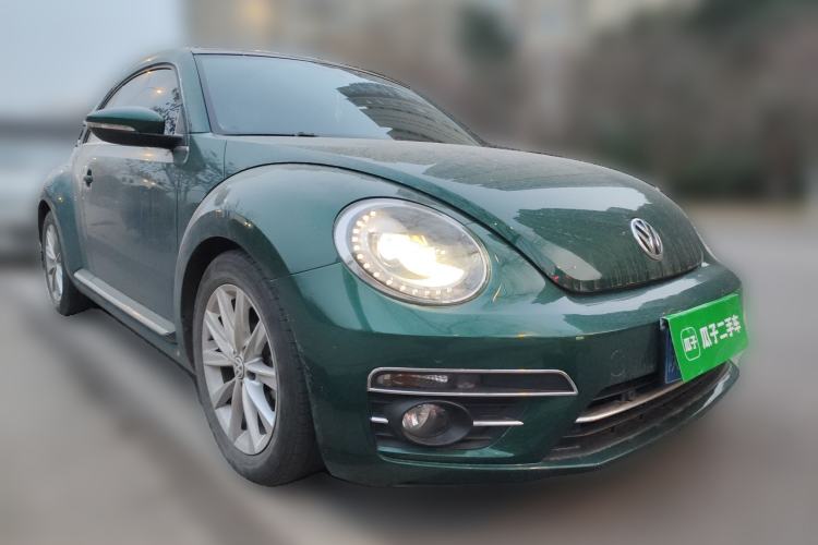 Used Volkswagen Beetle 2017 180TSI Emerald Classic Edition Front Right 45 Deg