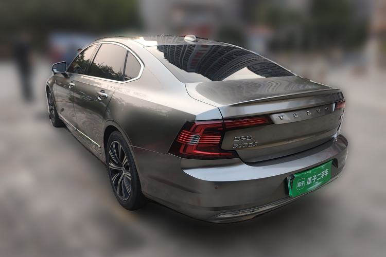 Used Volvo S90 New Energy 2021 T8 eDrive Hybrid Zhiyi Luxury Edition Rear Left 45 Deg
