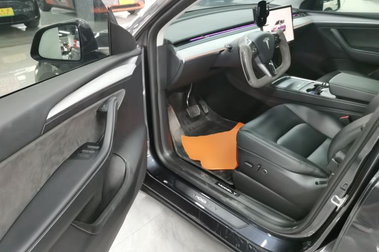 Used Tesla Model Y 2024 Rear-Wheel-Drive Version Driver Seat