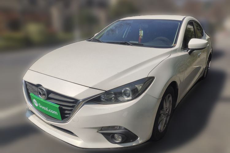 Used Mazda 3 Axela 2016 Sedan 1.5L Automatic Comfort Model