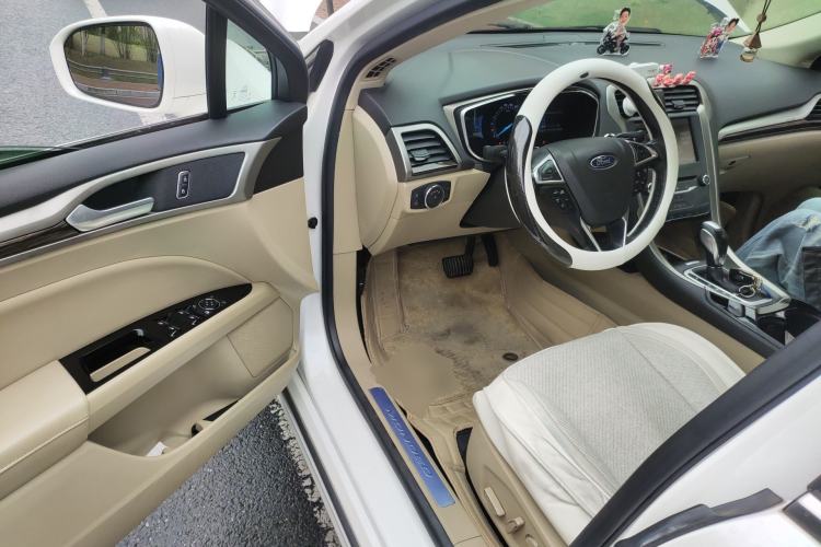 Used Ford Mondeo 2013 2.0L GTDi 200 Luxury Model Driver Seat